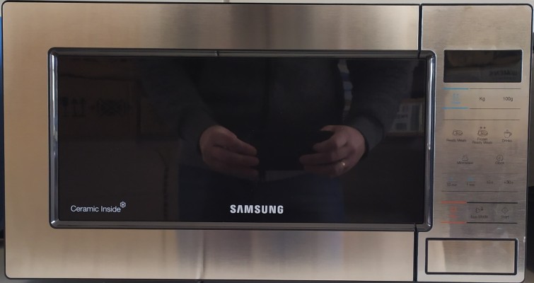 Samsung ME 83 M